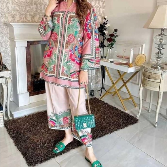 Floral Pink and Green Silk Set 2Pc - Picture 5 of 6